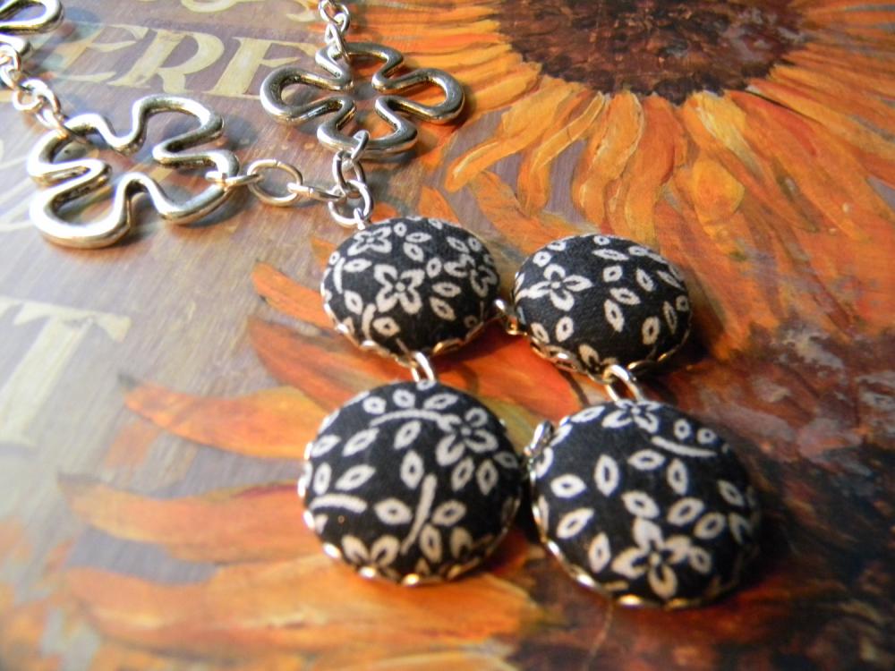 FREE SHIPPING - Flower/Cross Silver Necklace with Button Flowered Pendant